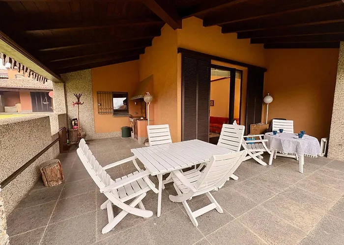Feriehus Oasi Lesia - La Casa Sul Con Privata E Piscina Vista *